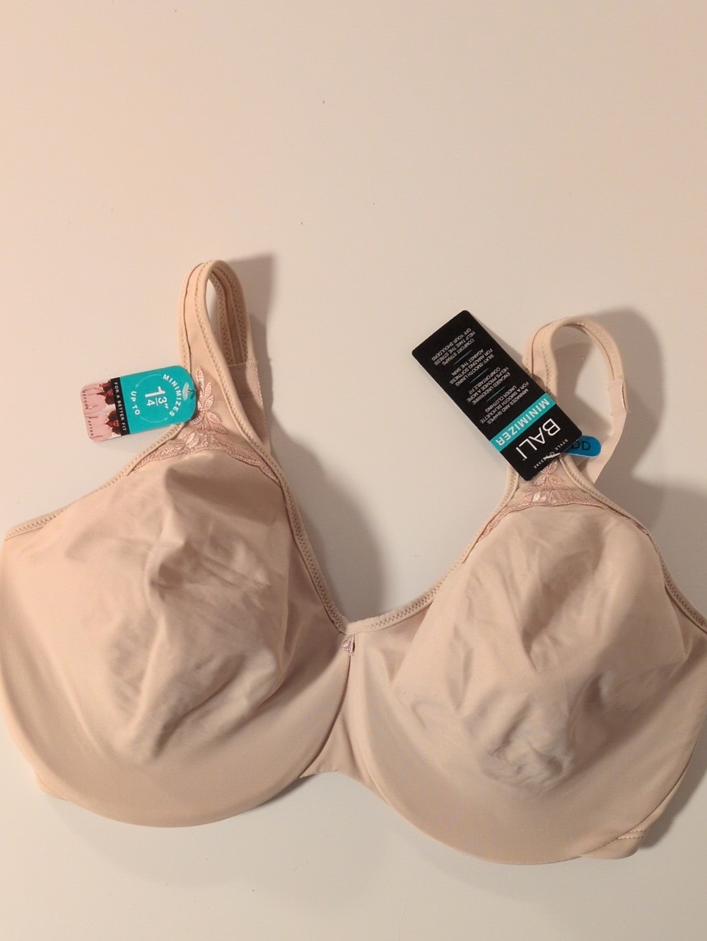 NWT Bali Underwire Minimizer Bra 36DDD